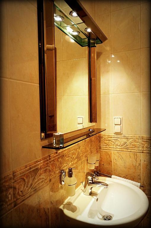 Hotel Zaodrze Opole Extérieur photo